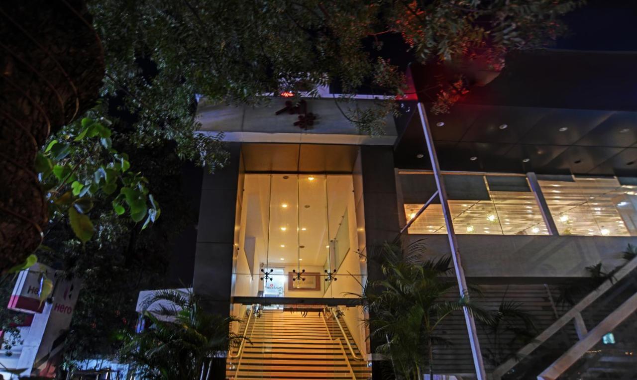 樱桃树翠波酒店 印多尔 外观 照片